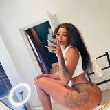 owamie-toxy from onlyfans